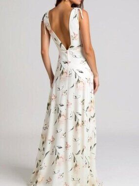 Lulus Romantic Possibilities Floral Maxi Dress Off White Small NWT